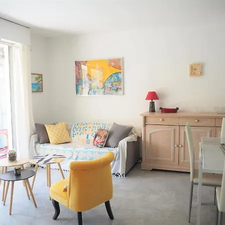 Apartment, Les Pins Апартаменты *